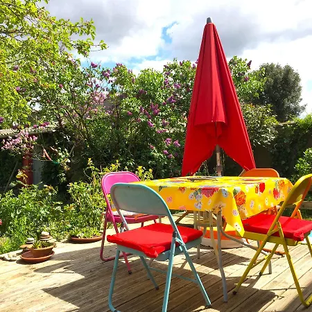 Holiday home Charming Garden Nantes